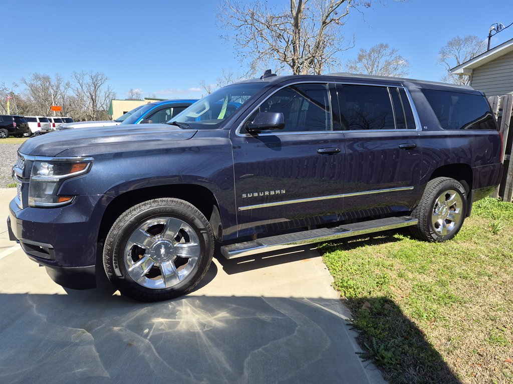 2017 Chevrolet Suburban LT
